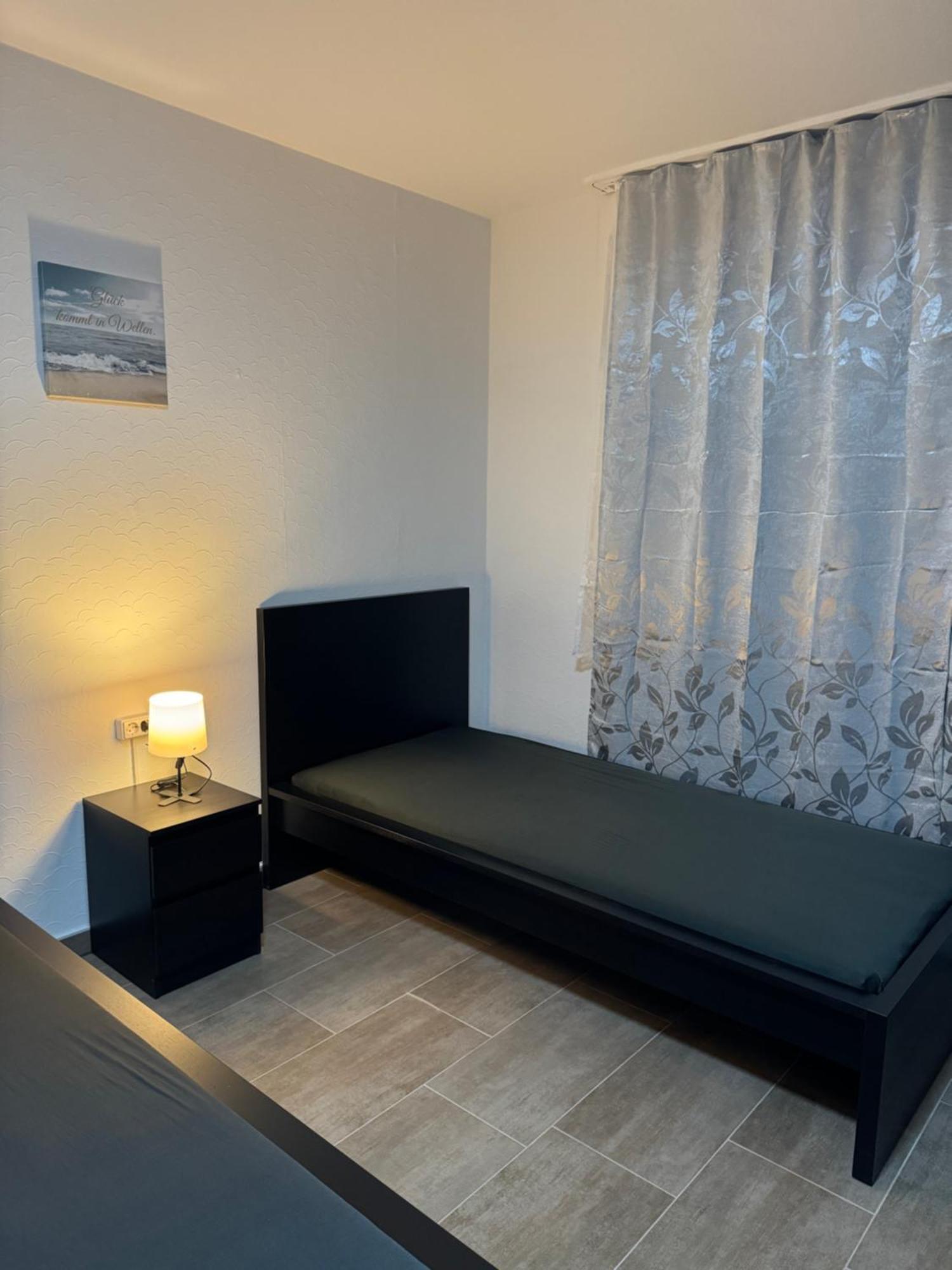 Laras Voll Ausgestattete Gartenwohnung Mit Wlan Und Tv Werne Exterior foto