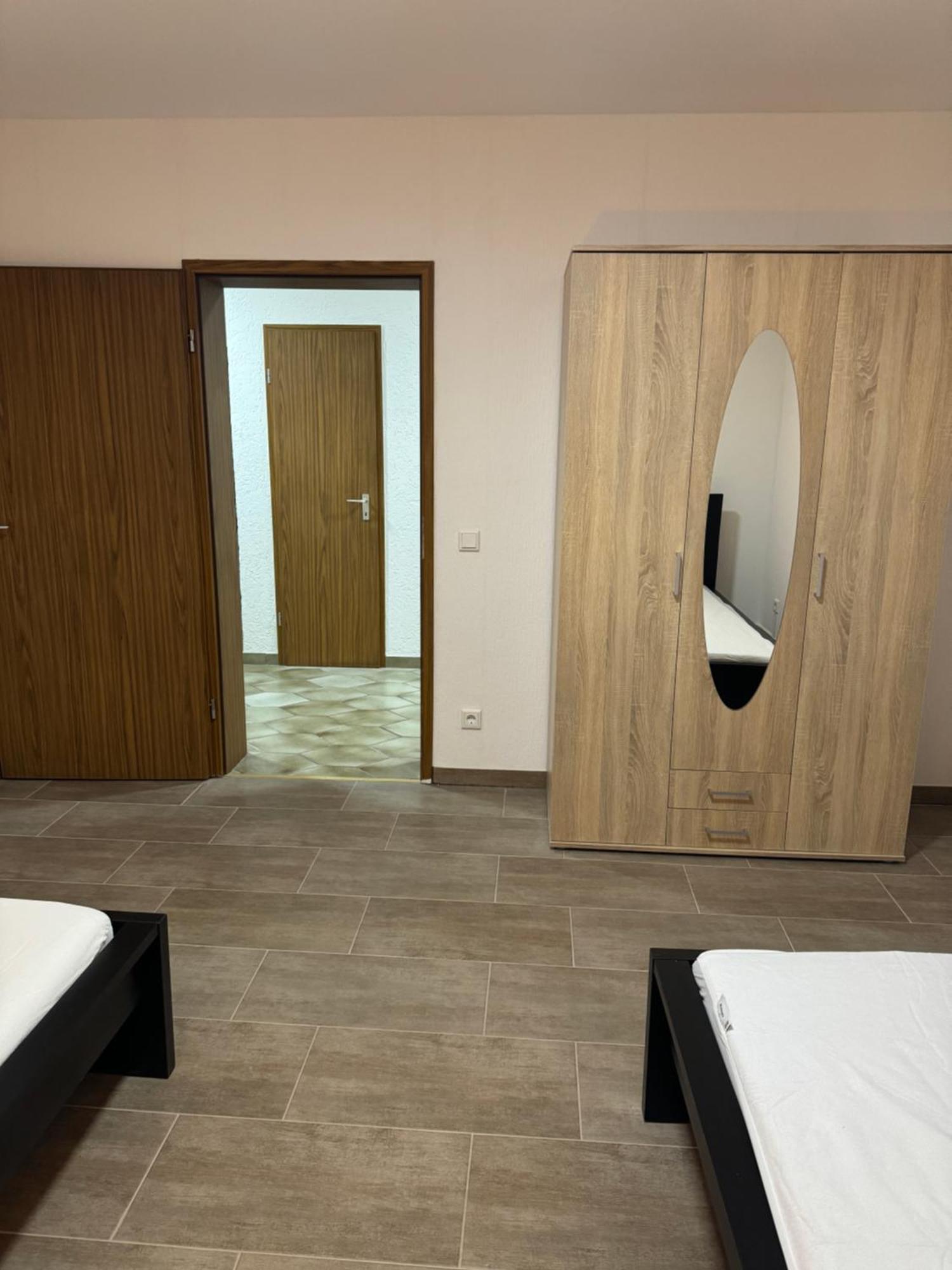 Laras Voll Ausgestattete Gartenwohnung Mit Wlan Und Tv Werne Exterior foto