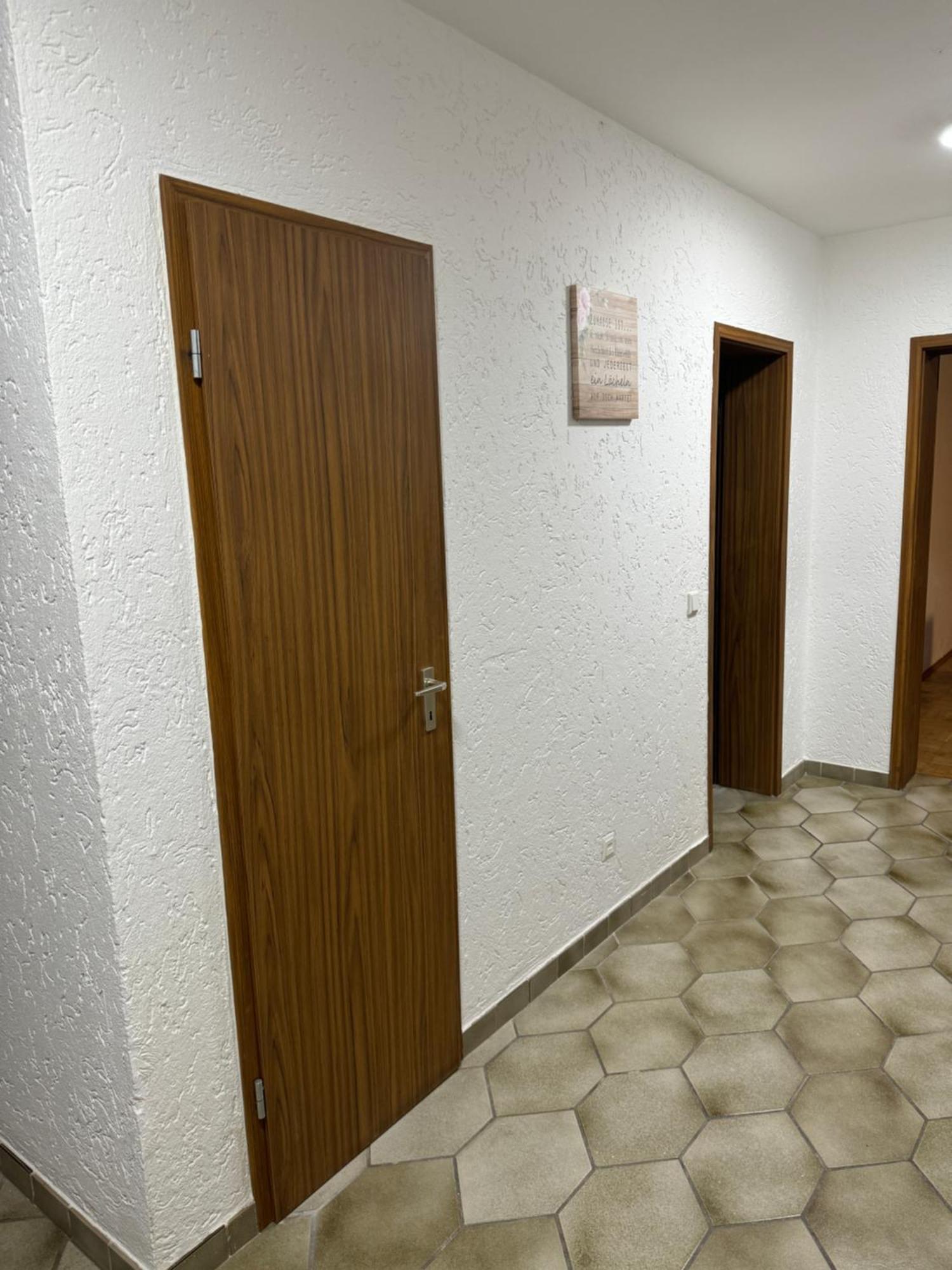 Laras Voll Ausgestattete Gartenwohnung Mit Wlan Und Tv Werne Exterior foto